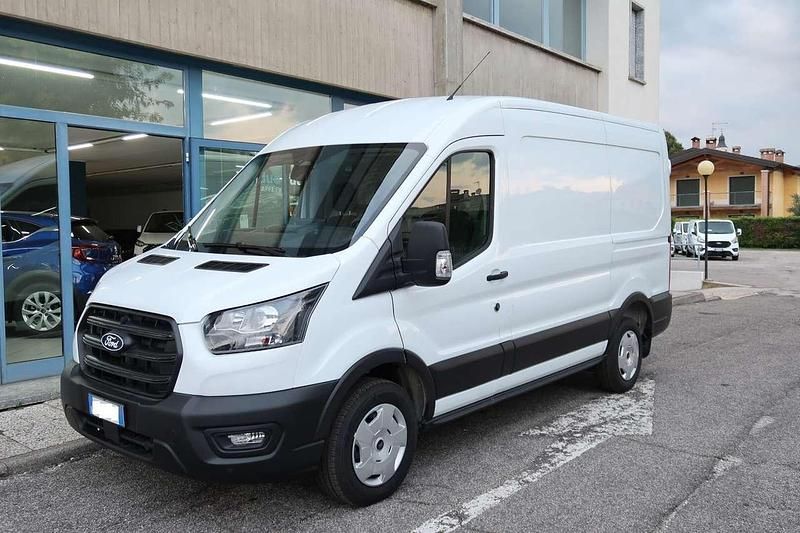 Bianco Usata 2024 Ford Transit Trend Tre volumi | 25.900 € (Cara) - Immagine 1/4