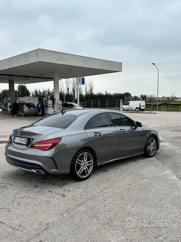 Usata Mercedes CLA200 Premium 136 CV (100 kW) 2018 Grigio Berlina