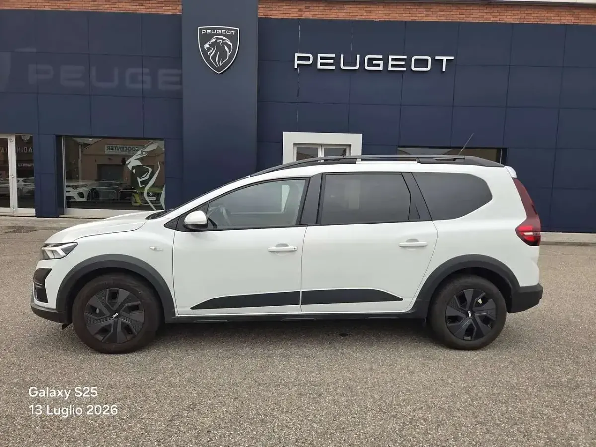 Usata Dacia Jogger Expression 101 CV (74 kW) 2024 Other Monovolume