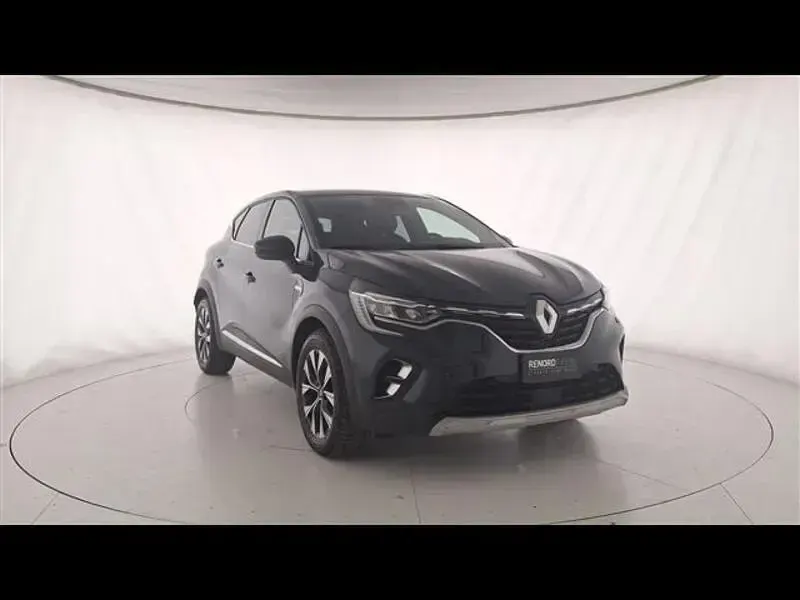 Usata Renault Captur Techno 91 CV (66 kW) 2023 Blu scuro SUV