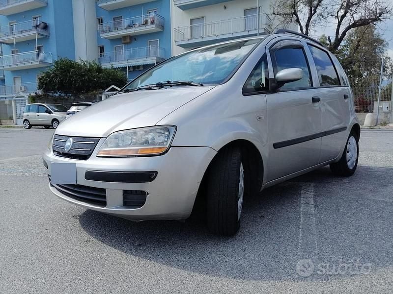 Usata Fiat Idea Active 101 CV (74 kW) 2004 Monovolume