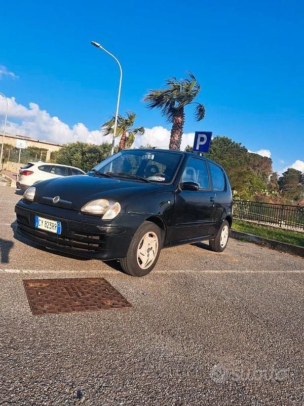 Usata Fiat 600 54 CV (39 kW) 2007 Utilitaria