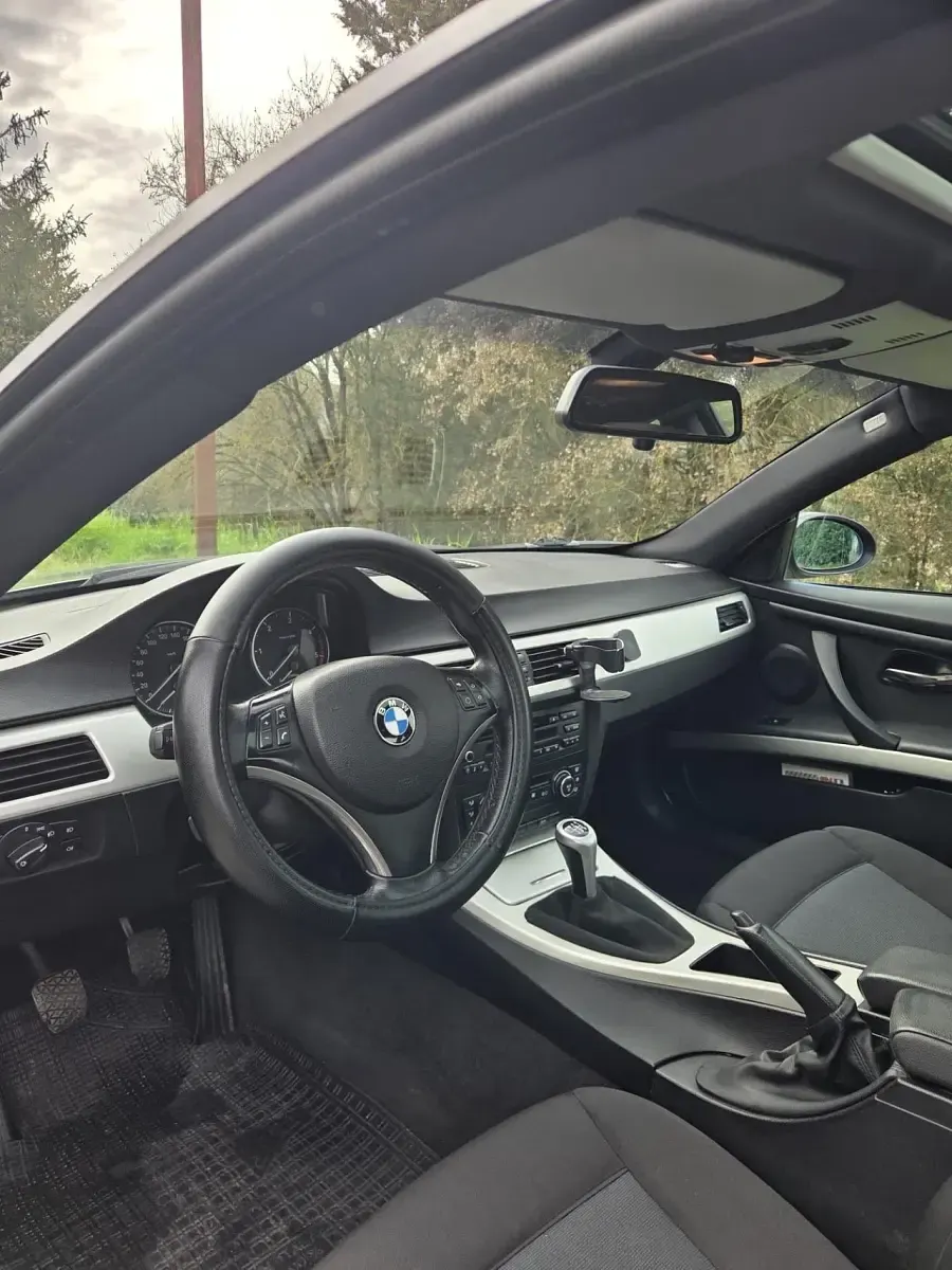 Usata BMW 320 M Sport 177 CV (130 kW) 2007 Argento Coupé