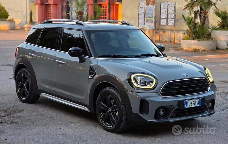Usata Mini One Countryman 116 CV (85 kW) 2022 Grigio SUV