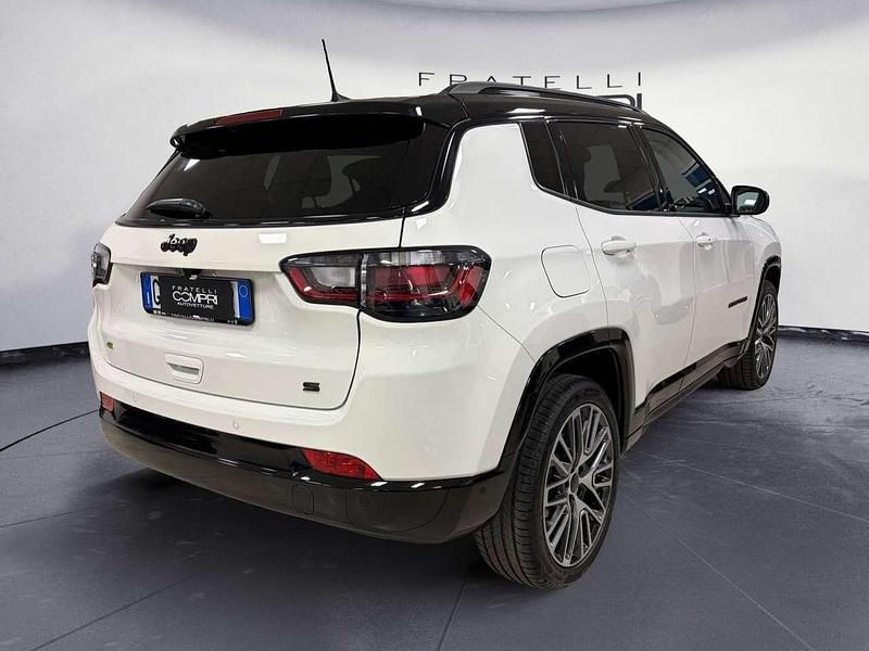 Usata Jeep Compass Summit 131 CV (96 kW) 2024 Bicolore bianco/nero SUV