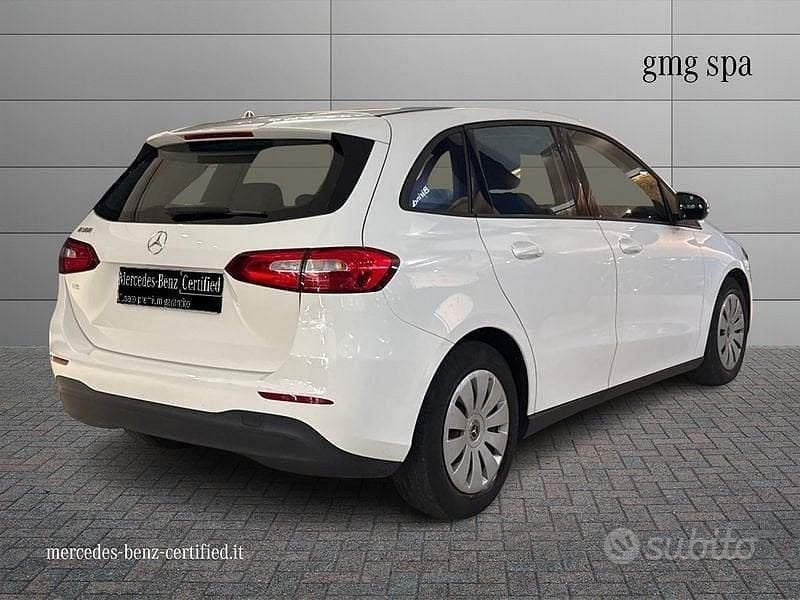 Usata Mercedes B180 Executive 136 CV (100 kW) 2021 Bianco Monovolume