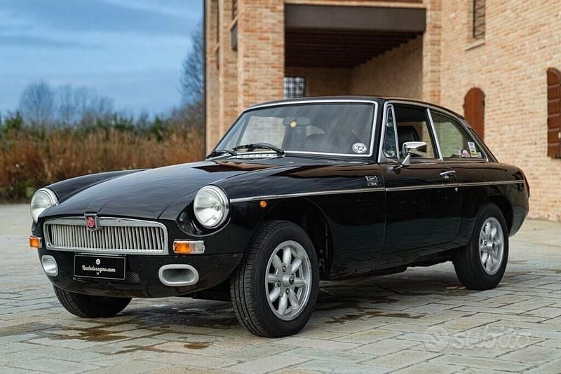 Begagnad MG B GT 91 HK (66 kW) 1999 Sportkupé