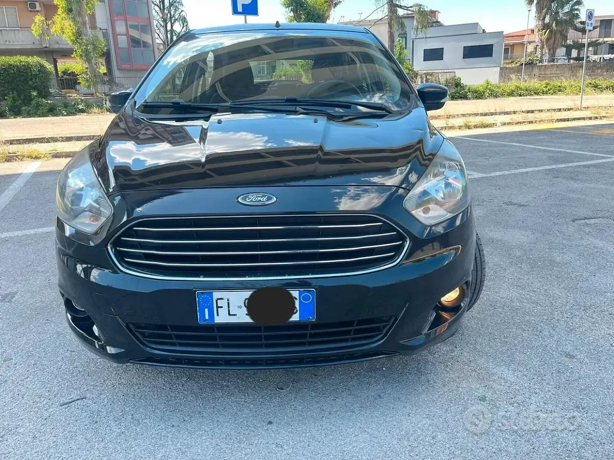 Usata Ford Ka Ultimate 71 CV (52 kW) 2018 Grigio Berlina