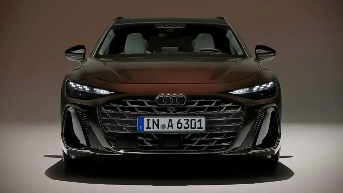 Nuova Audi A6 Business 204 CV (150 kW) 2025 Argento Berlina