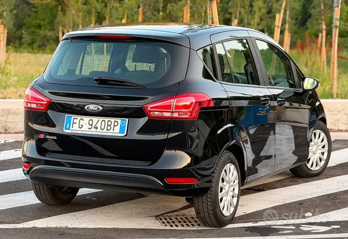 Usata Ford B-MAX Business Edition 95 CV (69 kW) 2017 Nero Monovolume