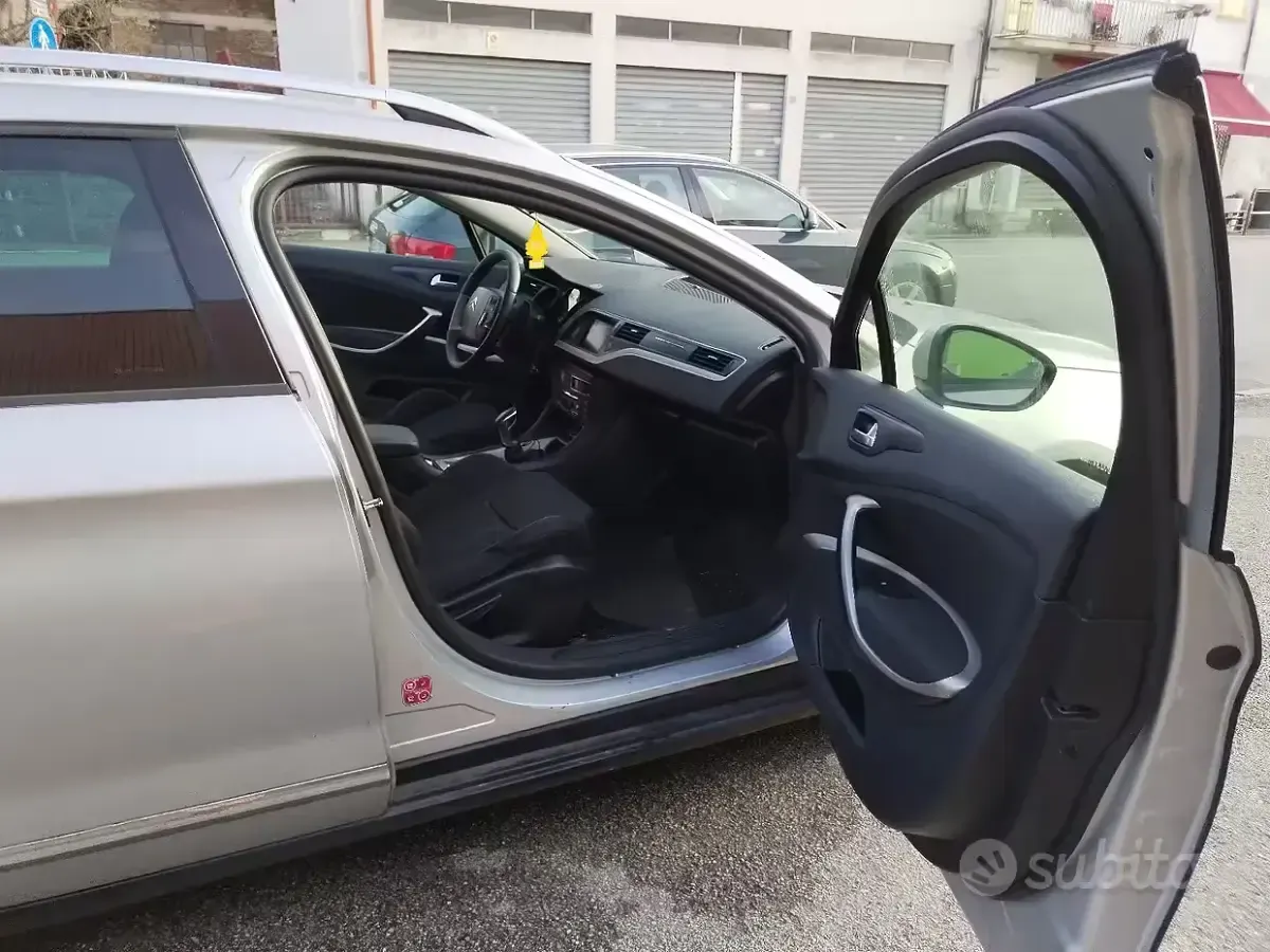Usata Citroën C5 136 CV (100 kW) 2011 Grigio Berlina