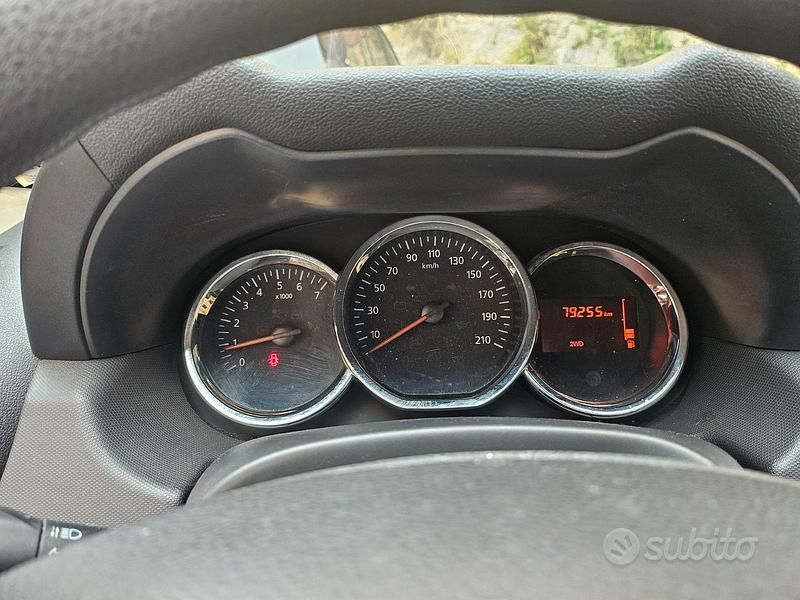 Usata Dacia Duster 110 CV (80 kW) 2016 Nero SUV