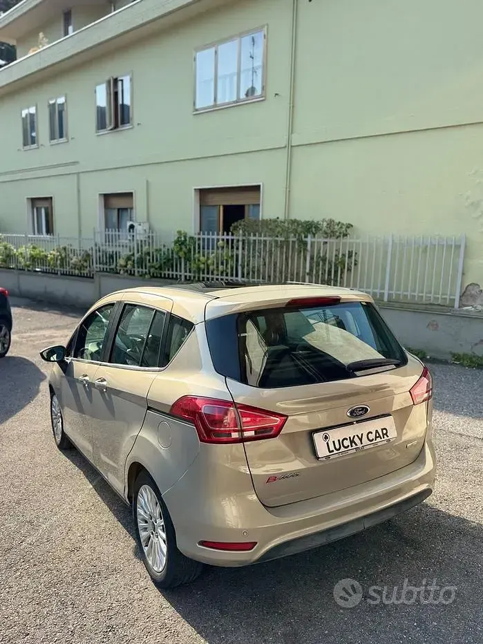 Usata Ford B-MAX 95 CV (69 kW) 2012 Beige Monovolume