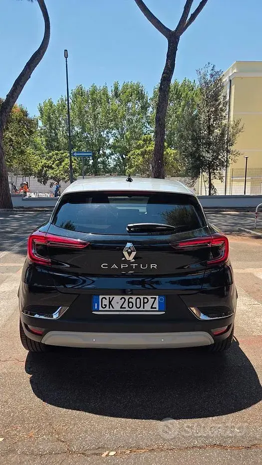 Usata Renault Captur Intens 101 CV (74 kW) 2022 Nero SUV