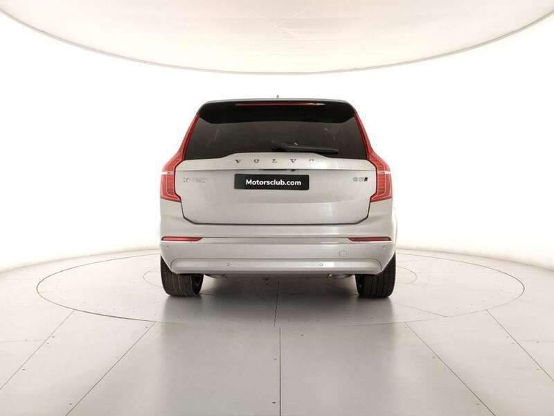 Nuova Volvo XC90 Ultra 251 CV (184 kW) 2025 Silver dawn SUV