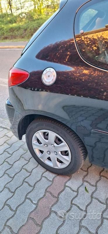 Usata Peugeot 206 60 CV (44 kW) 2009 Nero Berlina