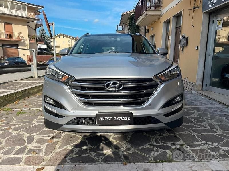 Usata Hyundai Tucson Xpossible 136 CV (100 kW) 2016 Grigio SUV