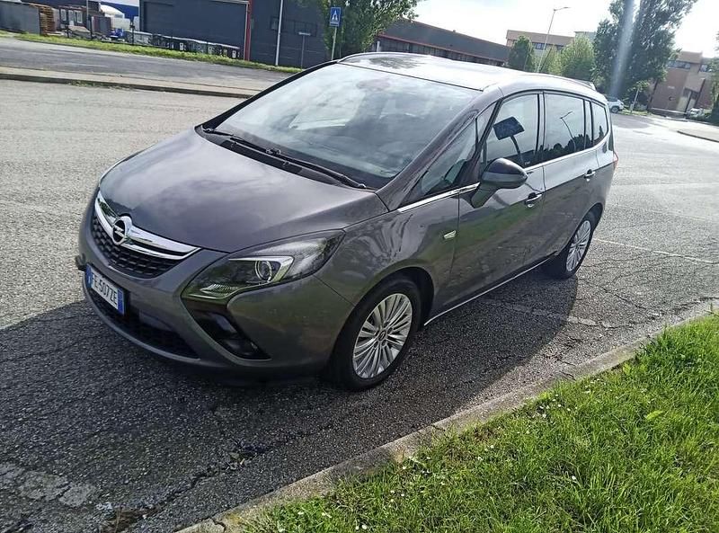 Usata Opel Zafira Tourer Cosmo 150 CV (110 kW) 2016 Grigio Monovolume