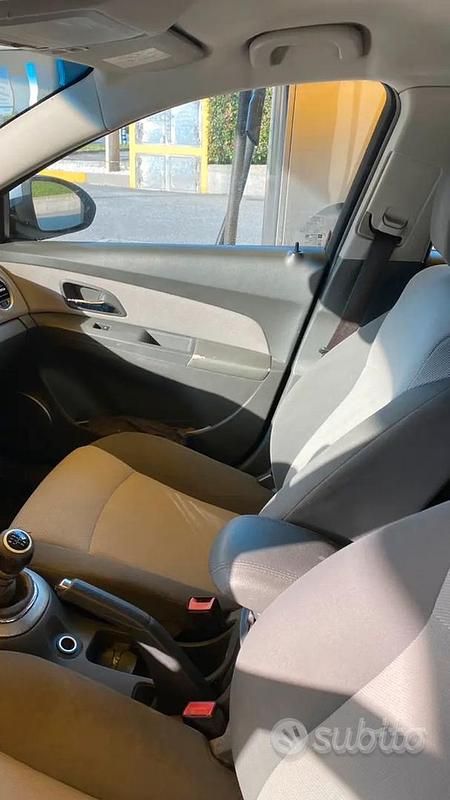 Usata Chevrolet Cruze 2009 Blu Utilitaria