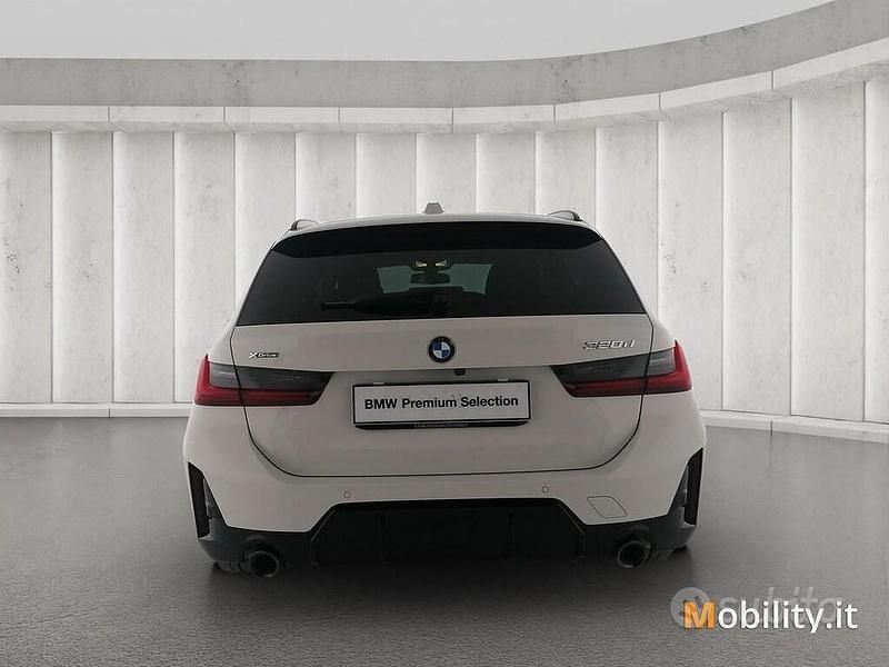 Käytetty BMW 320 M Sport 190 HP (139 kW) 2024 Valkoinen Farmari