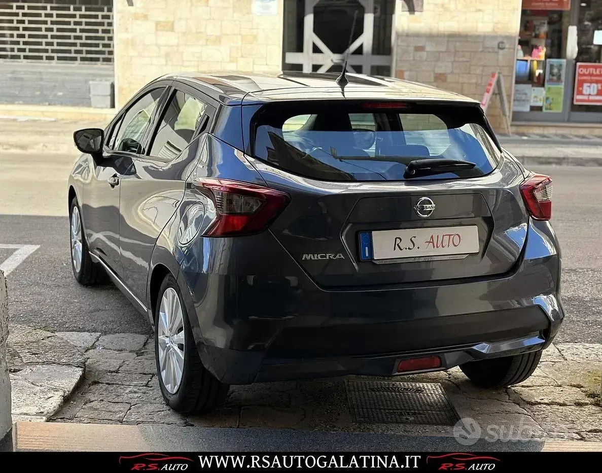Usata Nissan Micra 92 CV (67 kW) 2022 Grigio Utilitaria