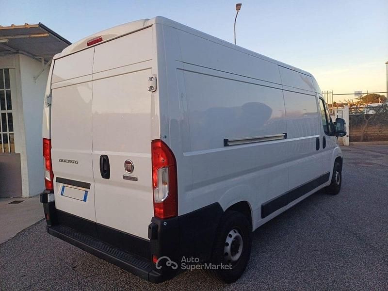 Usata Fiat Ducato 140 CV (102 kW) 2021 Bianco Furgone