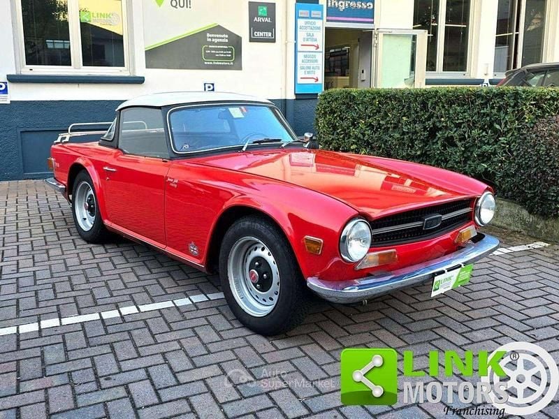Usata Triumph TR6 150 CV (110 kW) 1972 Rosso Cabrio