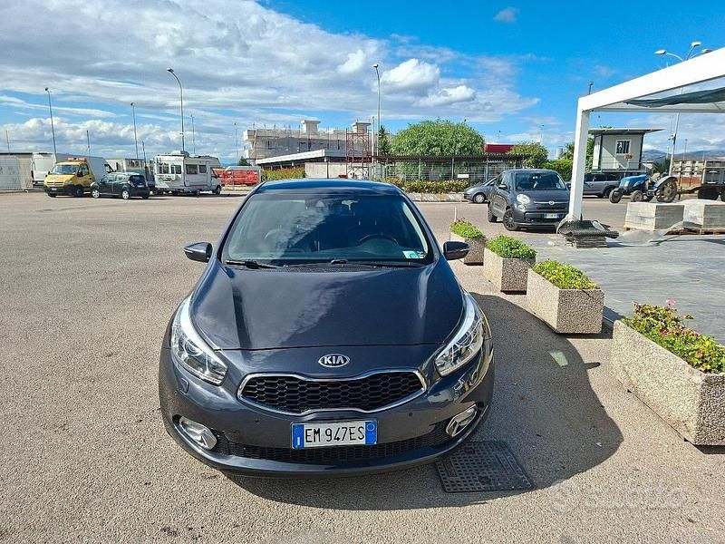Usata Kia Ceed 136 CV (100 kW) 2012 Grigio Utilitaria