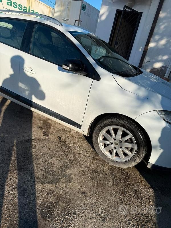 Usata Renault Mégane GrandTour 110 CV (80 kW) 2010 Bianco Station wagon