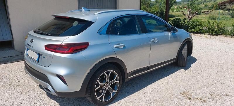 Usata Kia XCeed 120 CV (88 kW) 2021 Grigio SUV