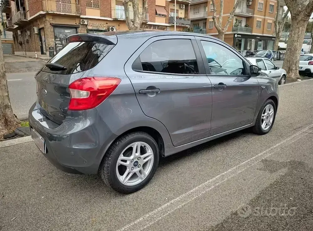 Occasion Ford Ka 86 ch (63 kW) 2017 Gris Berline