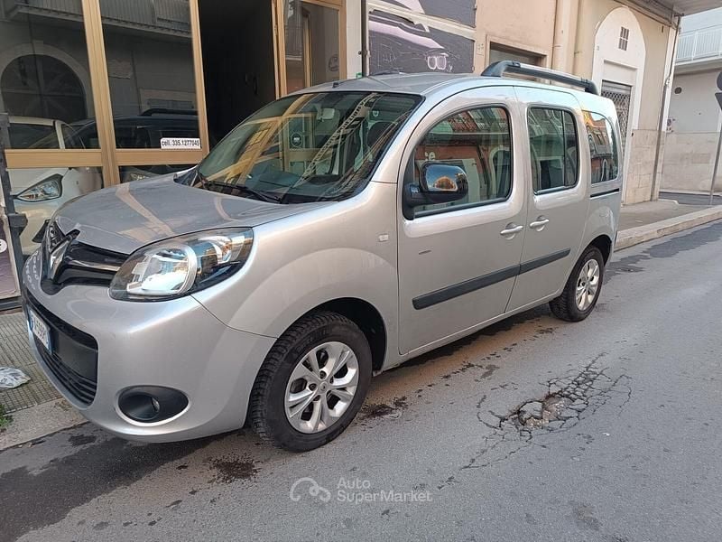 Usata Renault Kangoo LIMITED 95 CV (69 kW) 2019 Grigio Monovolume