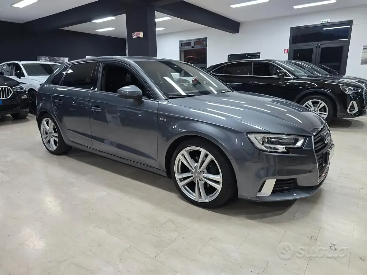 Usata Audi A3 S-Line 116 CV (85 kW) 2018 Grigio Berlina