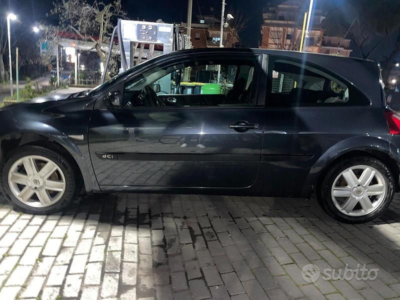 Usata Renault Mégane Sportway 100 CV (73 kW) 2005 Blu Monovolume