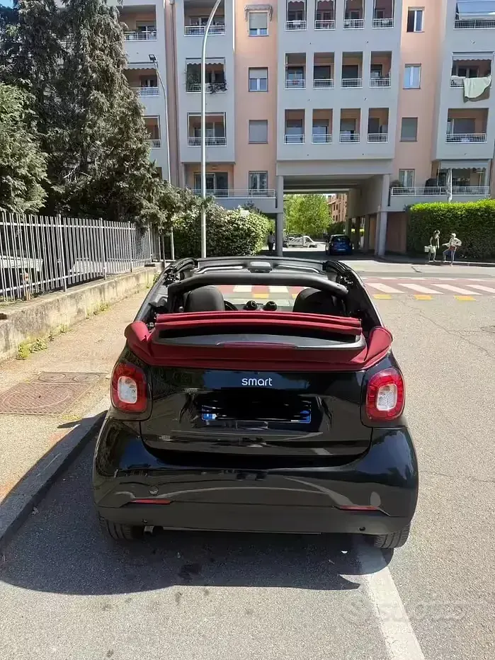Usata Smart ForTwo Cabrio 71 CV (52 kW) 2016 Nero Cabrio