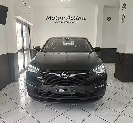 Usata Opel Grandland X 131 CV (96 kW) 2022 Nero SUV