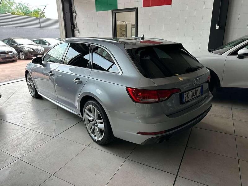 Usado Audi A4 Ambiente 218 CV (160 kW) 2017 Plateado Familiar