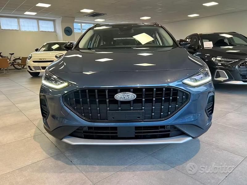 Usata Ford Focus Active 116 CV (85 kW) 2023 Blu Station wagon