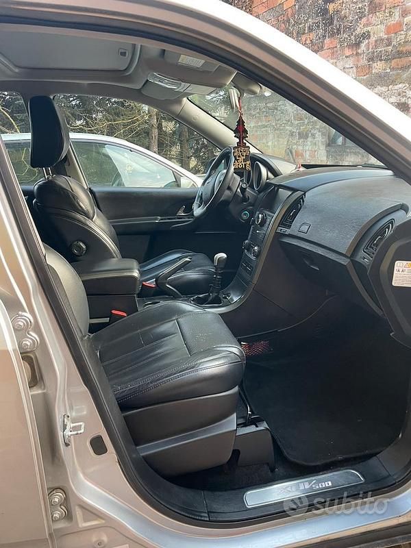 Usata Mahindra XUV500 140 CV (102 kW) 2019 Grigio SUV