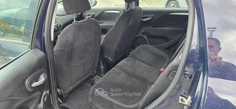 Usata Fiat Punto 77 CV (56 kW) 2015 Blu Utilitaria