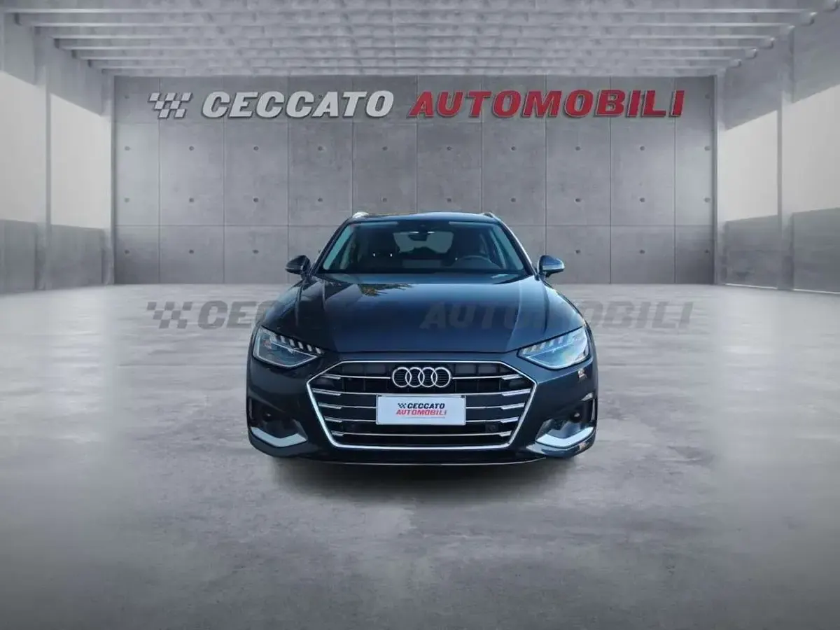 Usata Audi A4 Advanced Plus 136 CV (100 kW) 2024 Grigio Station wagon