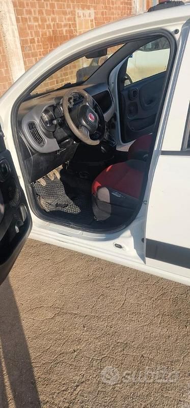 Usata Fiat Panda 70 CV (51 kW) 2015 Bianco Utilitaria