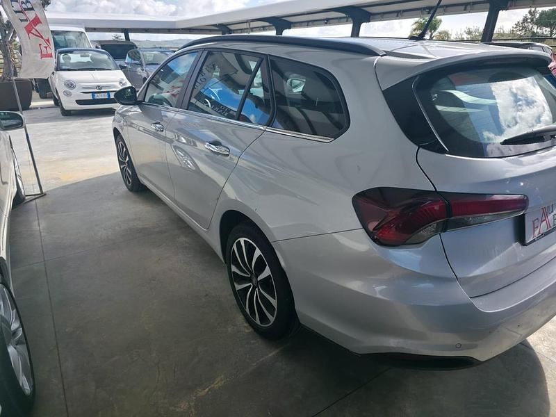 Usata Fiat Tipo Lounge 120 CV (88 kW) 2020 Argento Station wagon