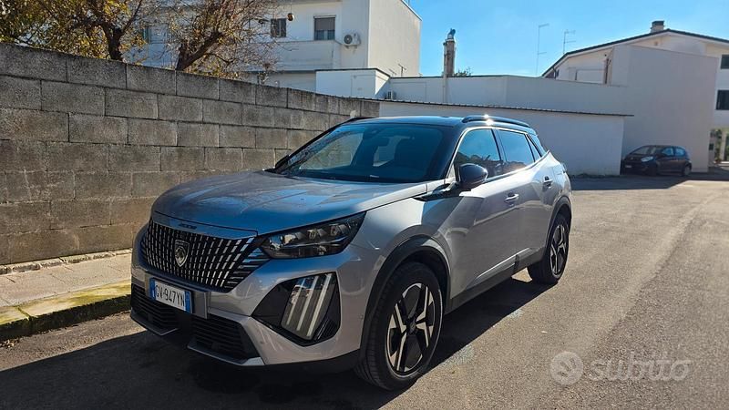 Usata Peugeot 2008 130 CV (95 kW) 2025 Grigio SUV