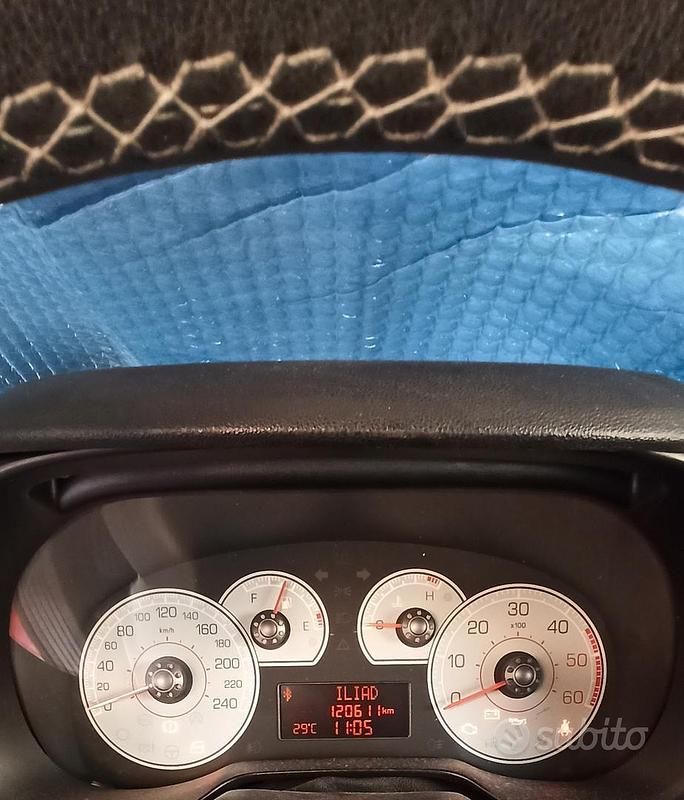 Usata Fiat Grande Punto 90 CV (66 kW) 2008 Rosso Utilitaria