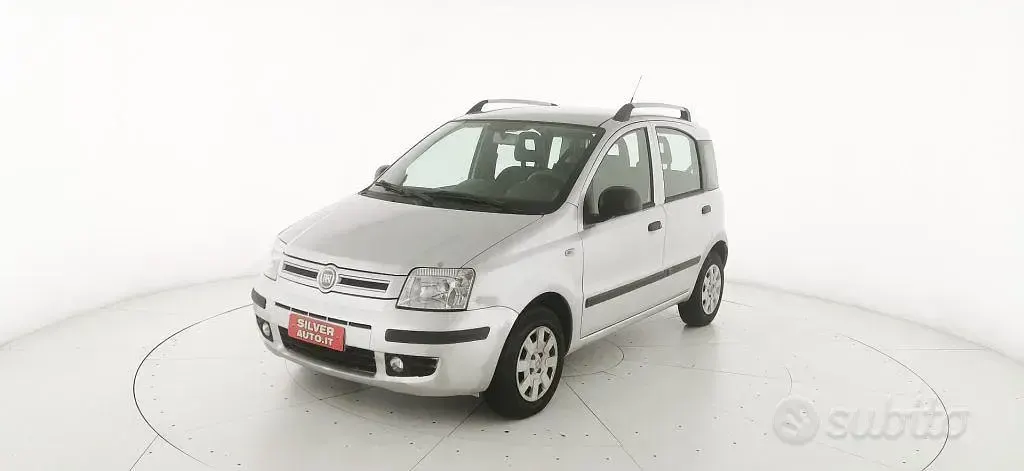 Usata Fiat Panda Dynamic 69 CV (50 kW) 2010 Grigio Utilitaria