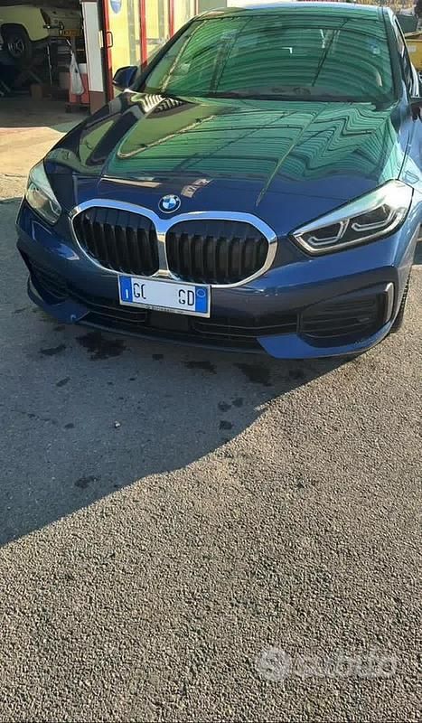 Usata BMW 118 150 CV (110 kW) 2020 Blu Utilitaria