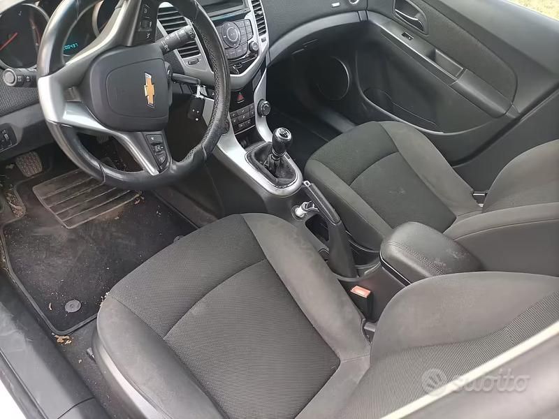 Usata Chevrolet Cruze 163 CV (119 kW) 2012 Bianco Berlina