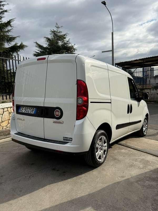 Usata Fiat Doblò 95 CV (69 kW) 2021 Monovolume
