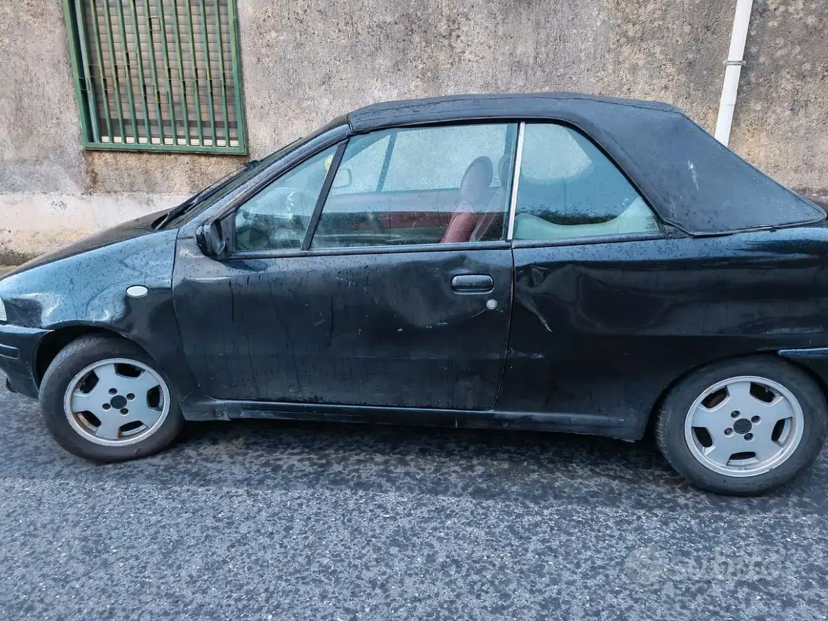 Usata Fiat Punto Cabriolet 1998 Nero Cabrio